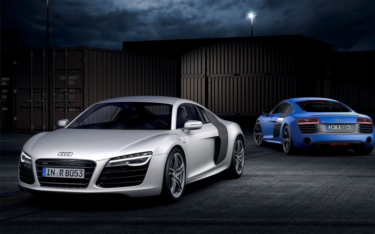 Audi r8 v10 Plus 2013 White