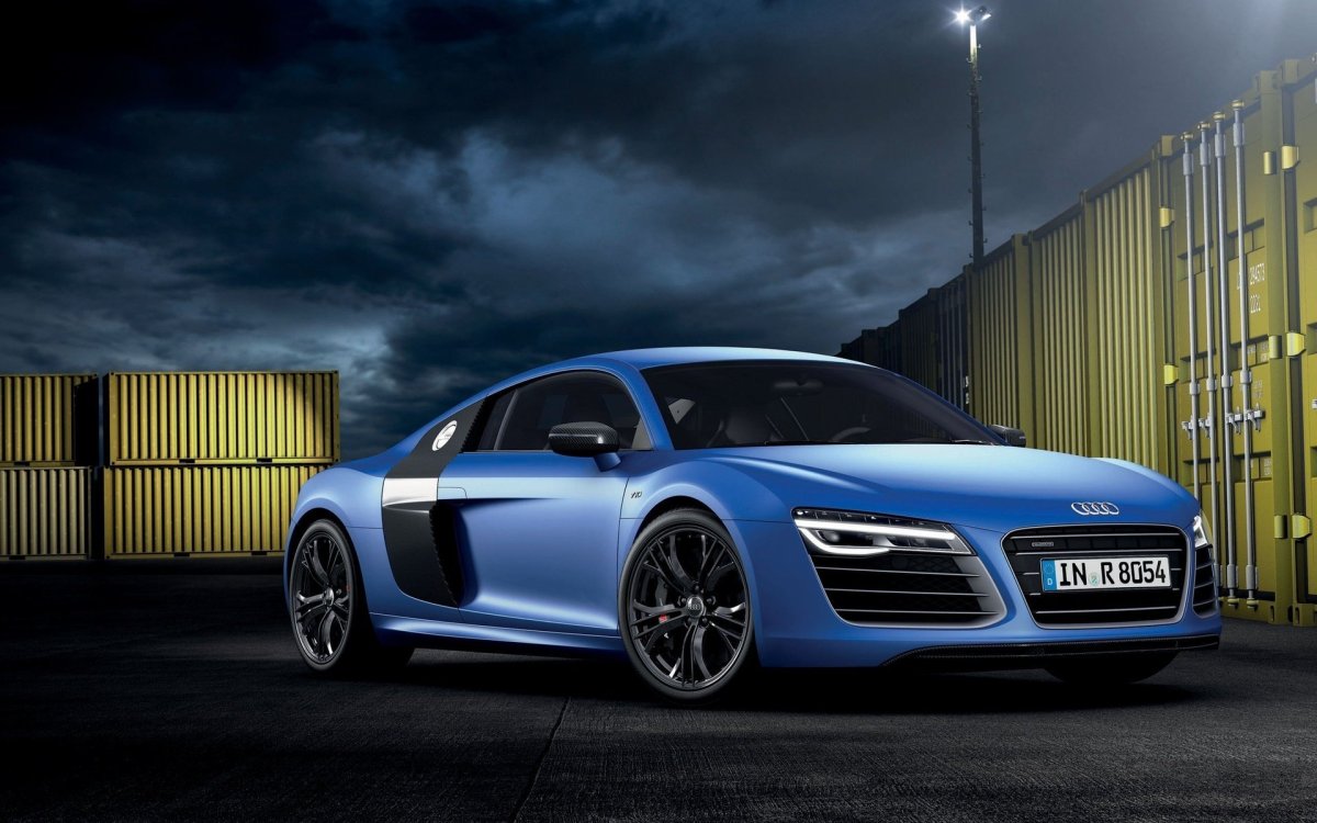 Ауди r8 v10