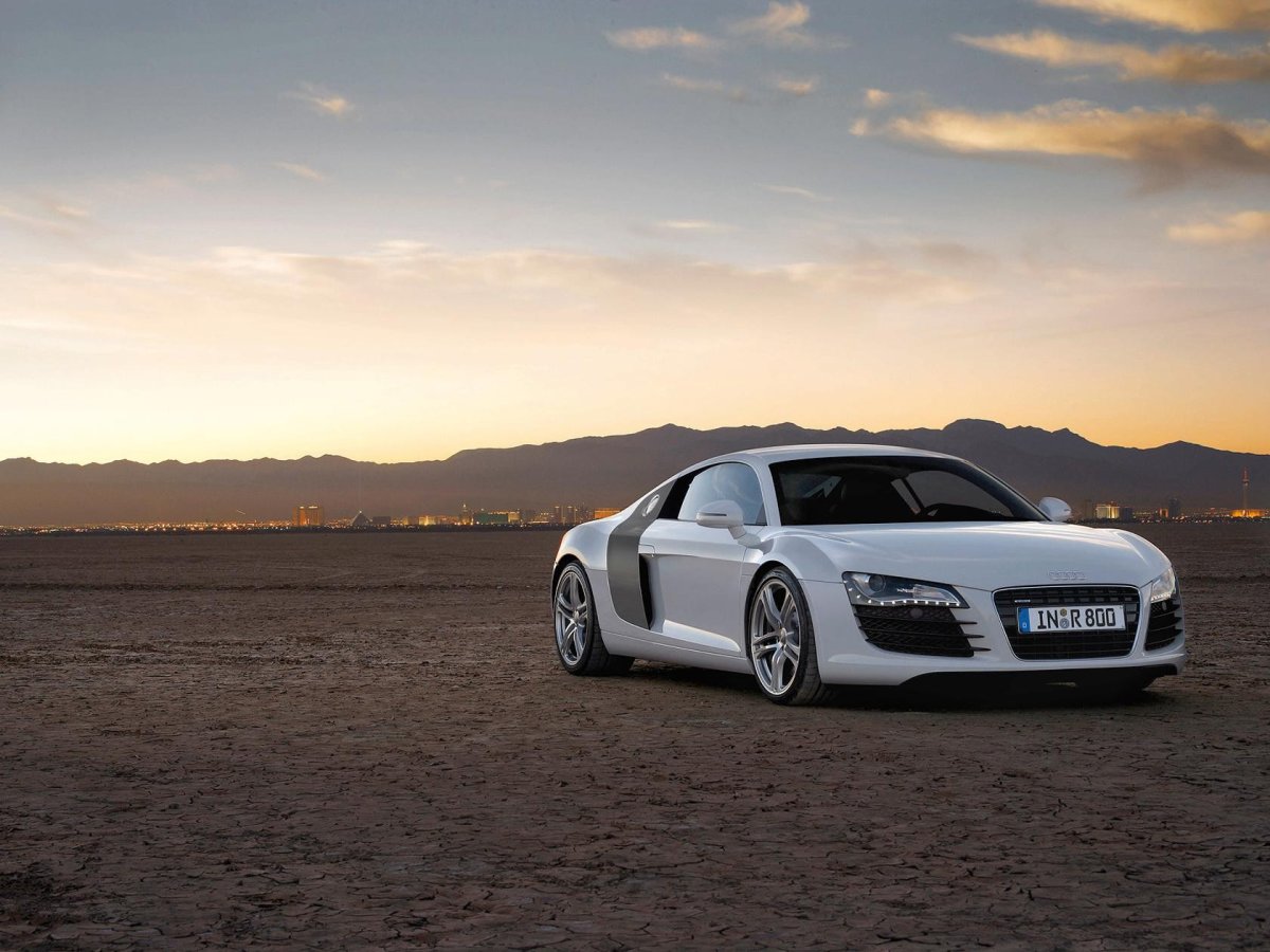 Ауди r8 белая