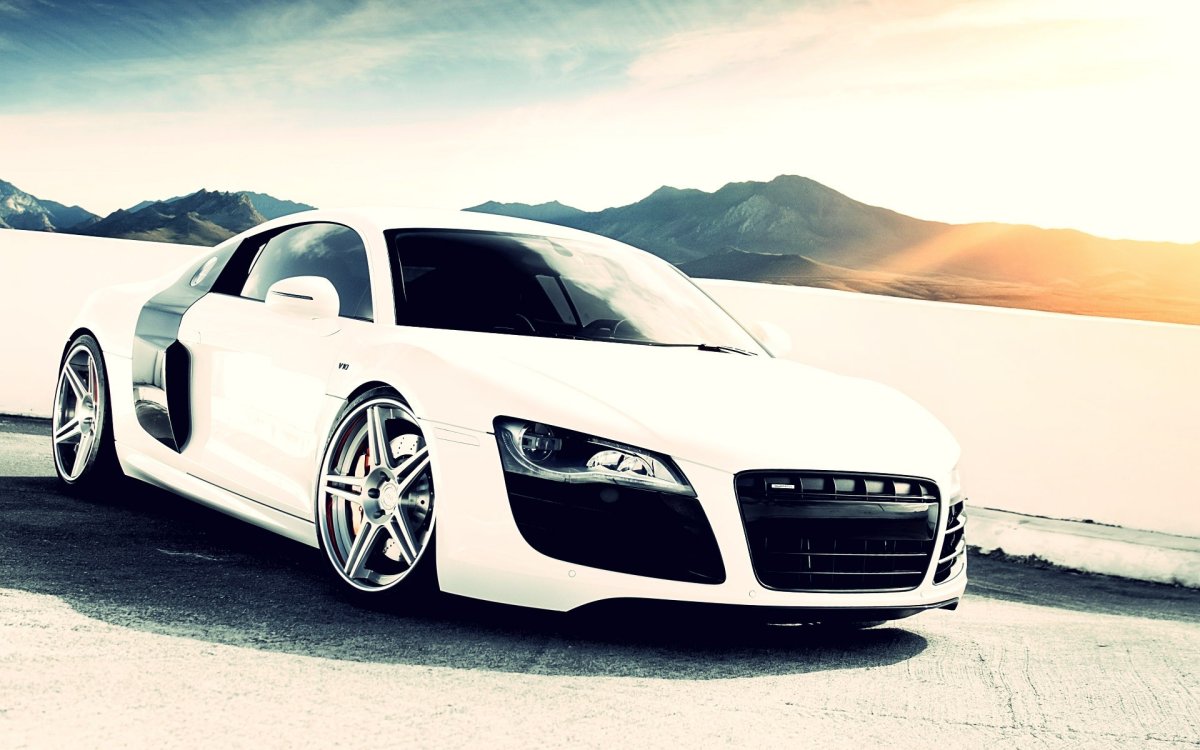 Белые Ауди rs8