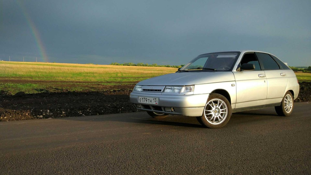 ВАЗ-2112 (Lada 112)