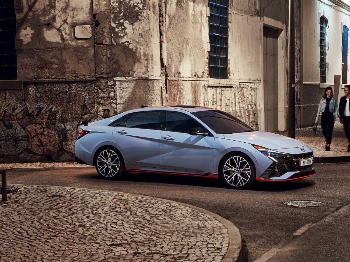 Hyundai Elantra 2022