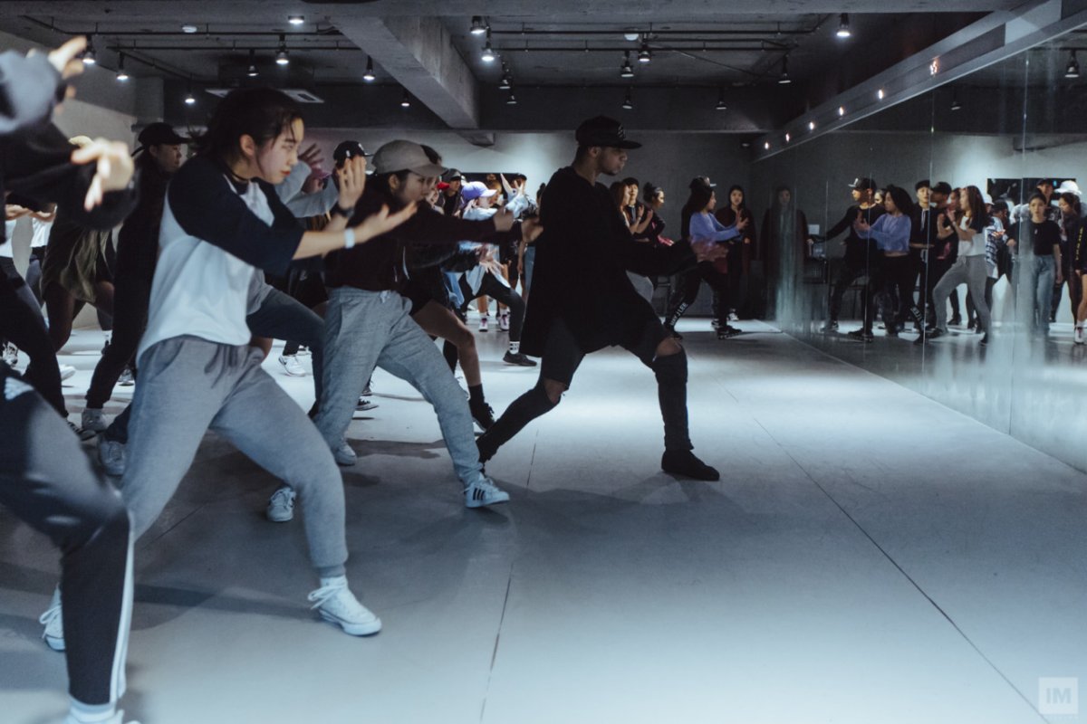 1 Million Dance Studio