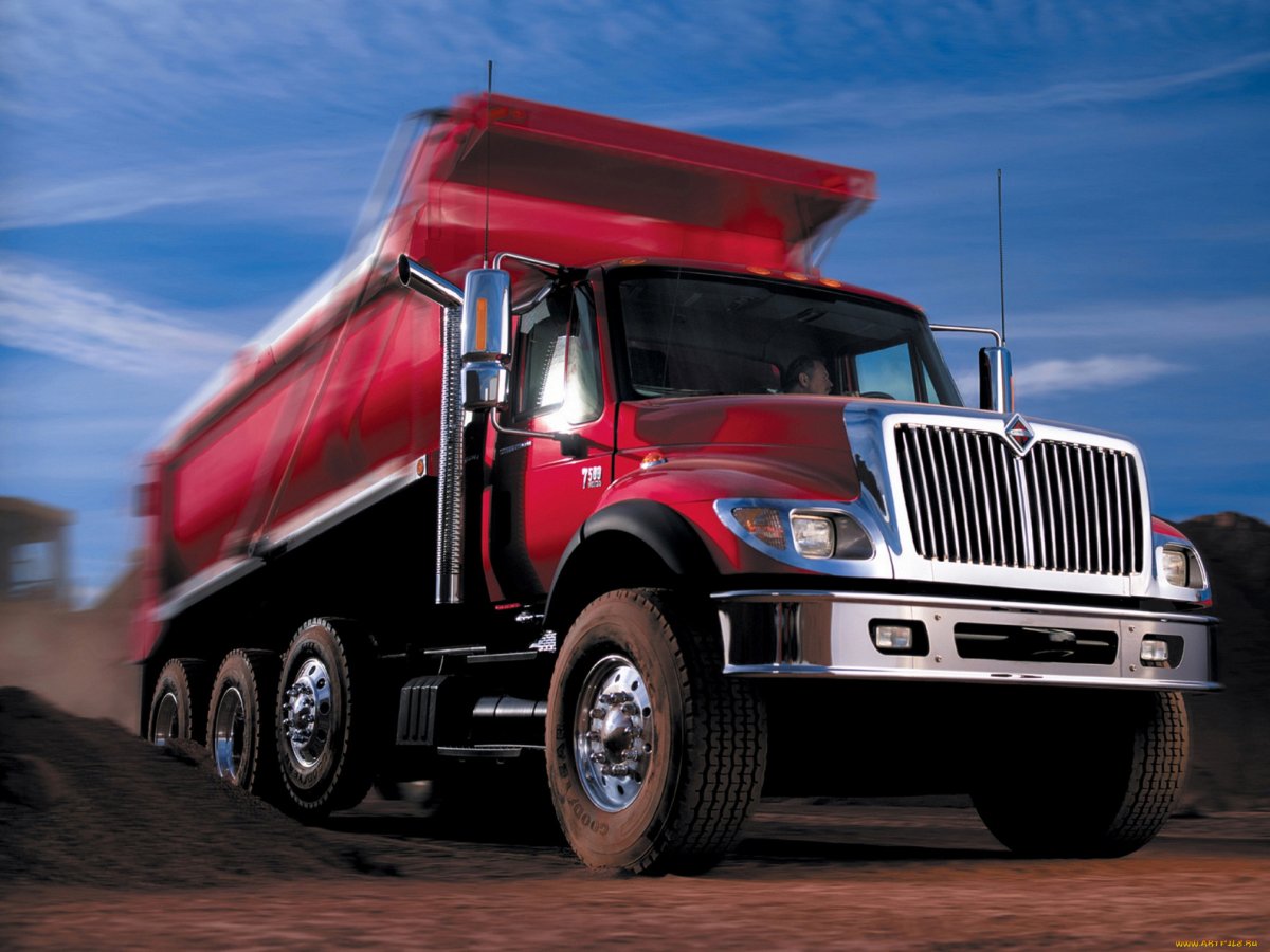 Navistar International Dump Truck