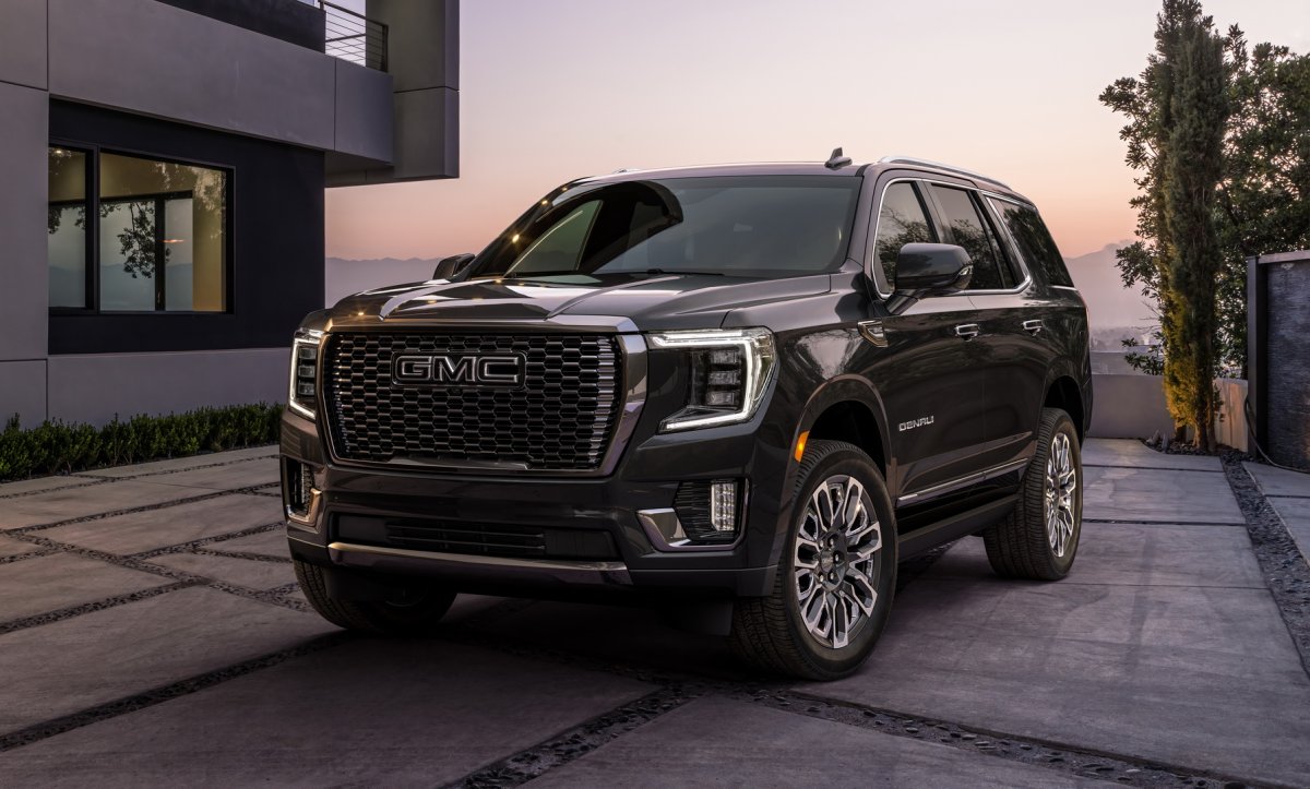 GMC Юкон Денали 2022