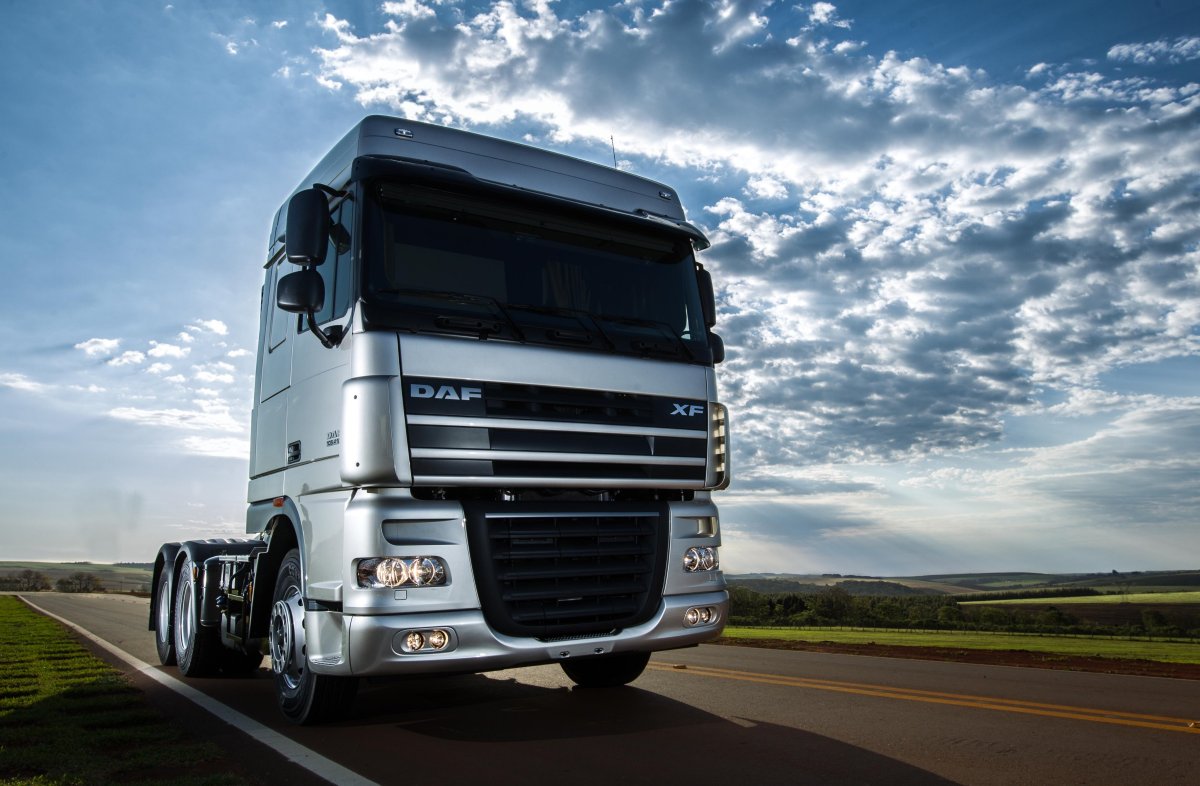 DAF XF 105 6x4
