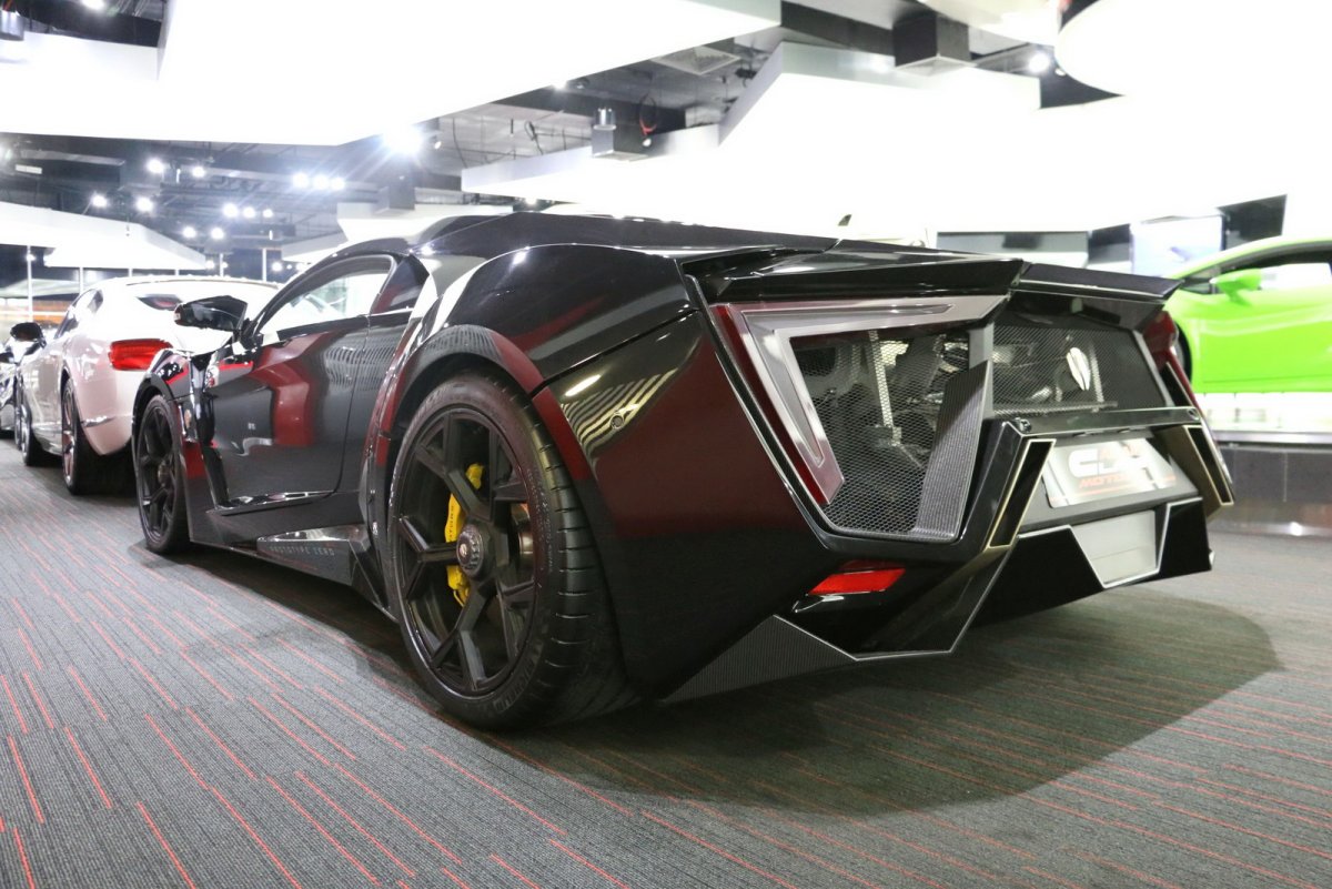 Lykan Hypersport багажник