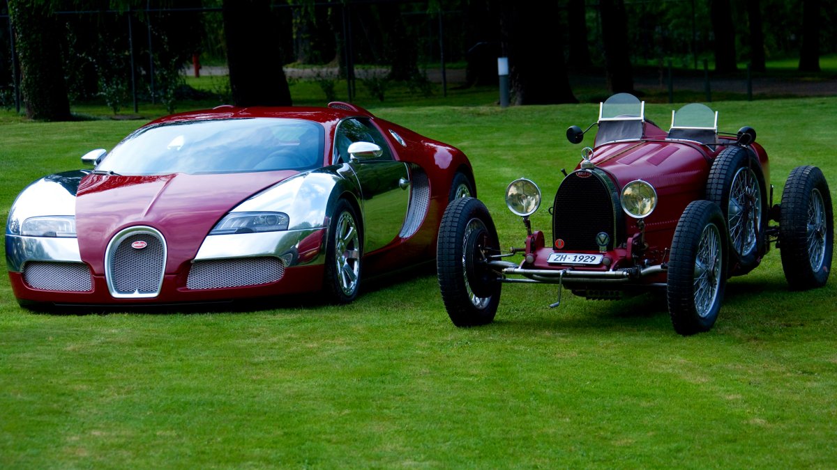 Bugatti 2009 Veyron centenaire