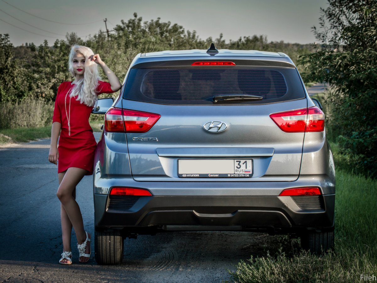 Hyundai Creta and girls