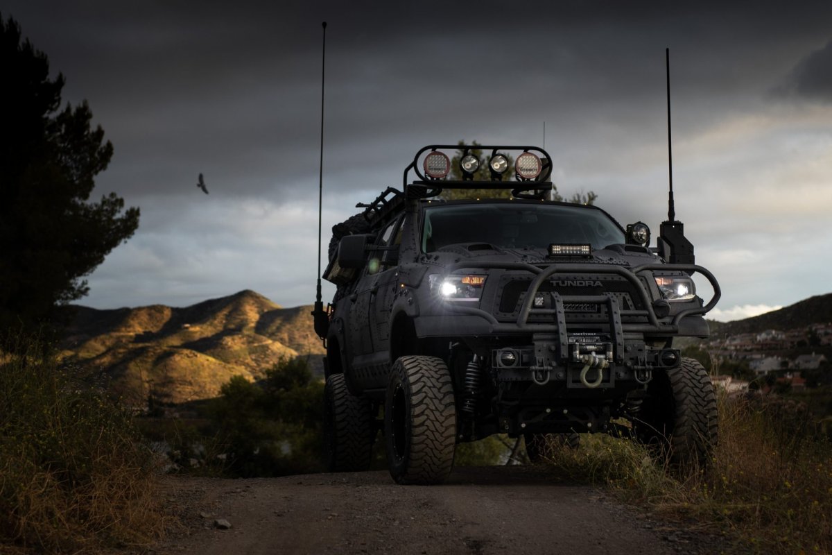 Тойота тундра off Road