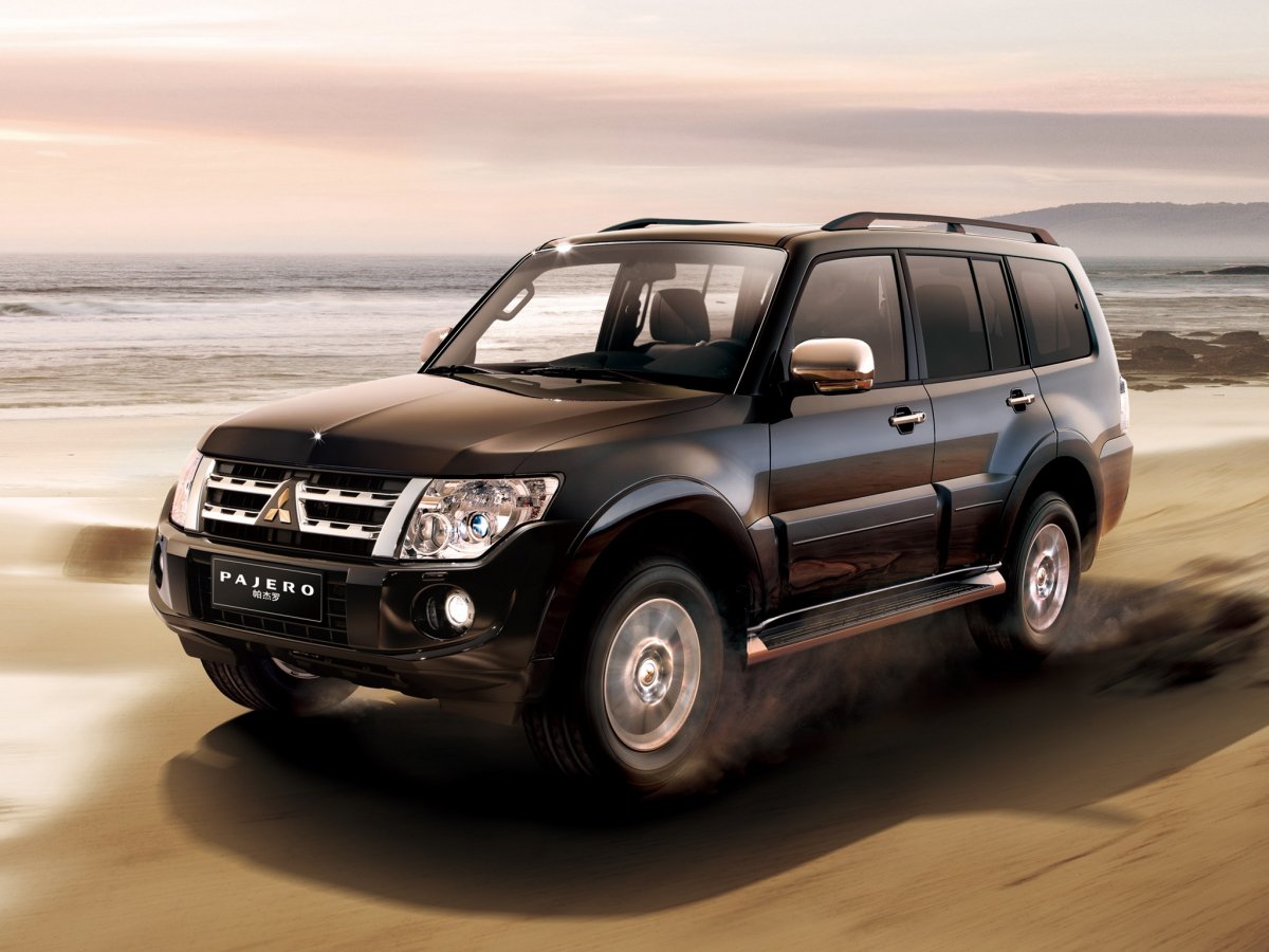 Mitsubishi джип Паджеро