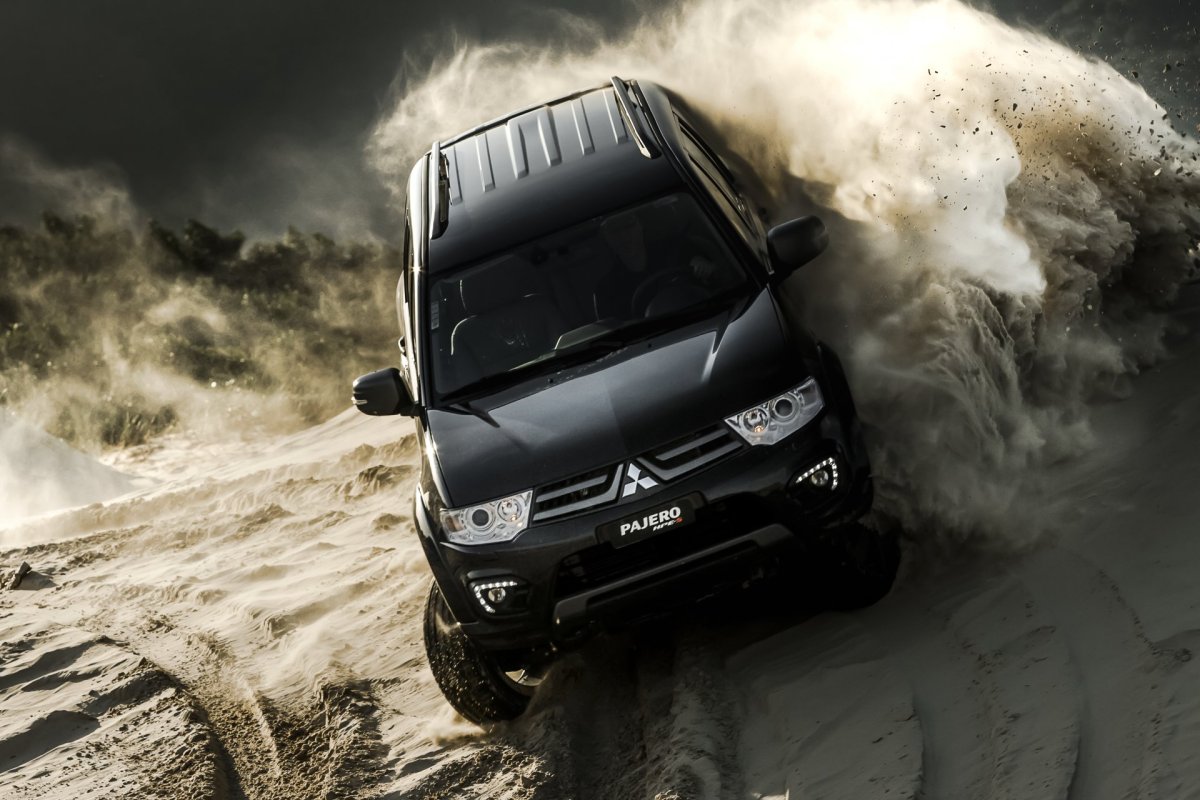 Mitsubishi Pajero 2015