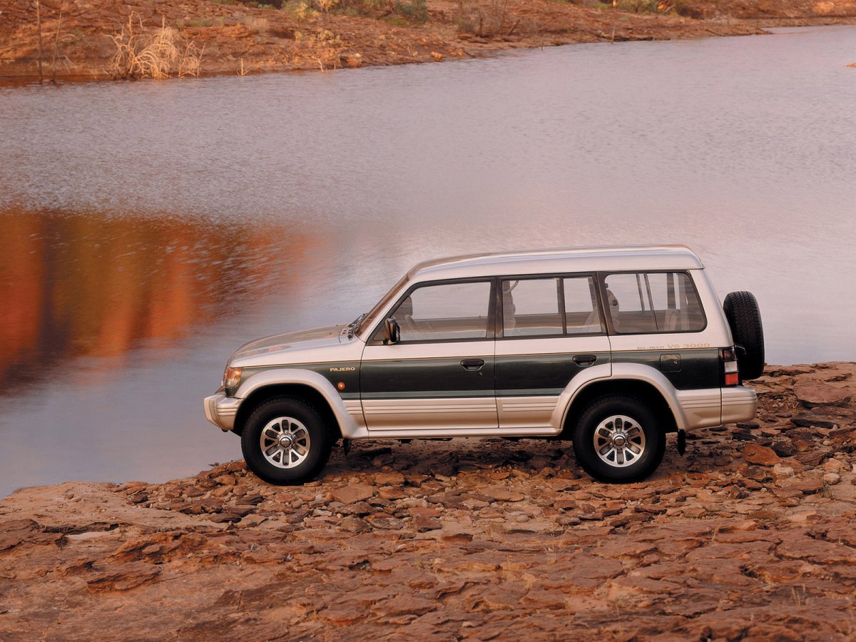 Mitsubishi Pajero 2 поколение