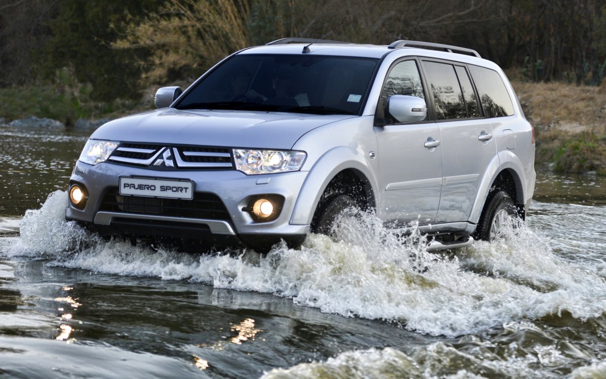 Mitsubishi Pajero Sport 2