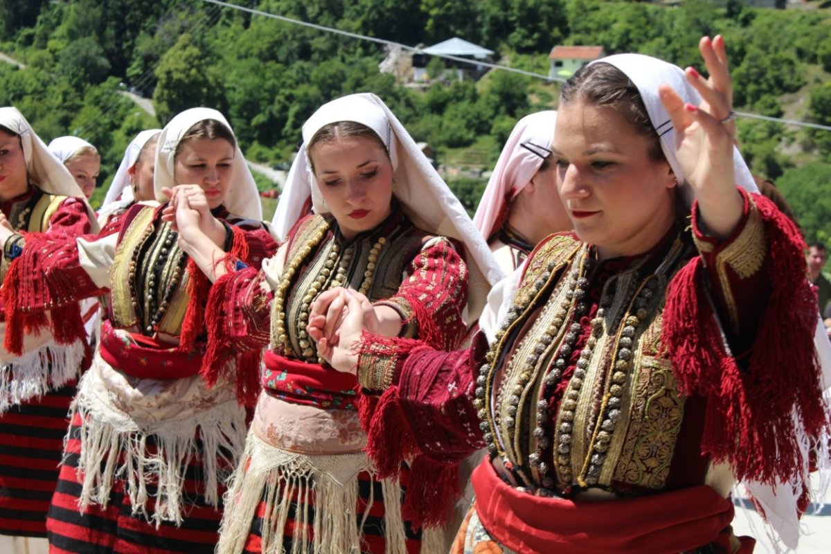 Южные славяне македонцы