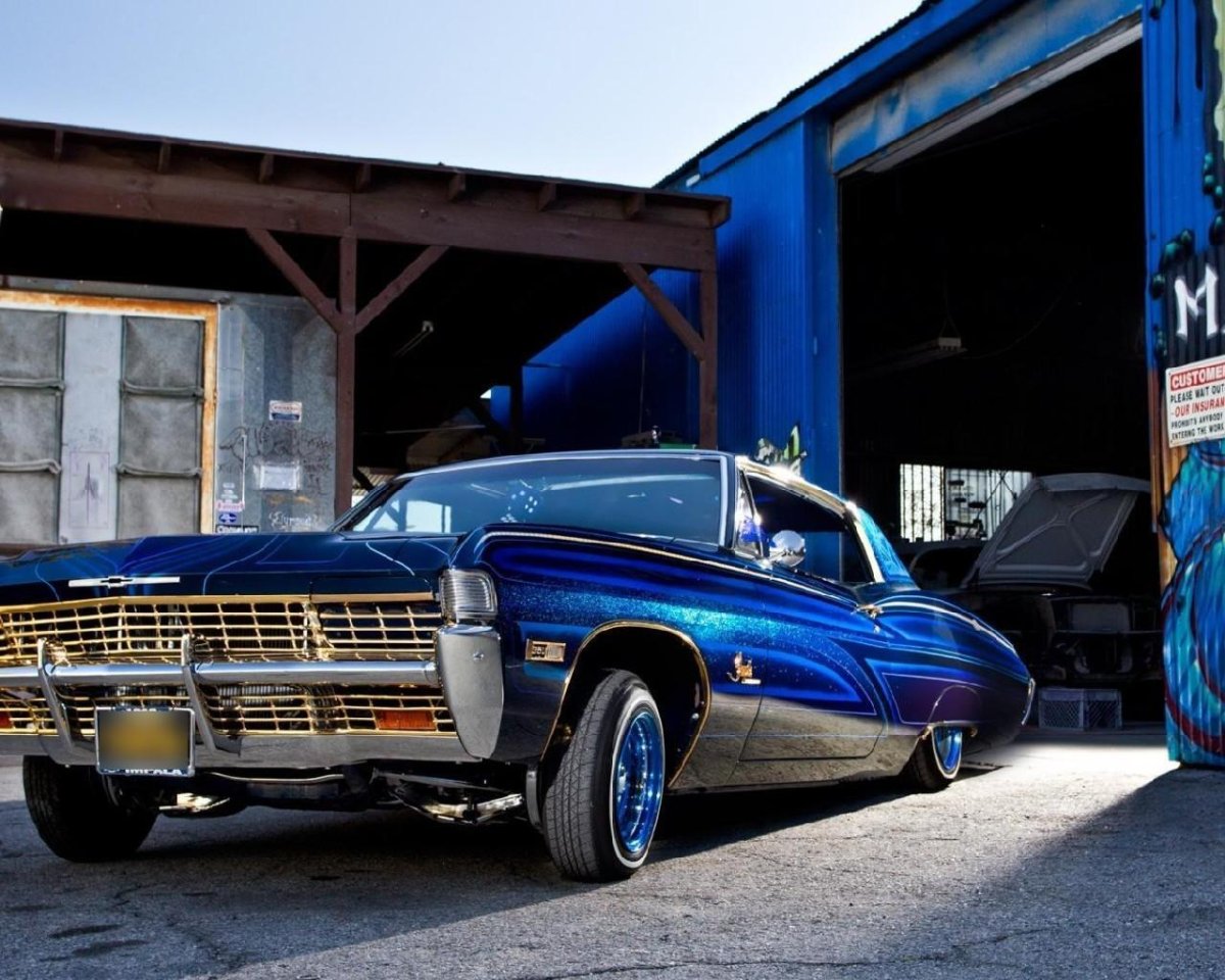 Chevrolet Impala лоурайдер