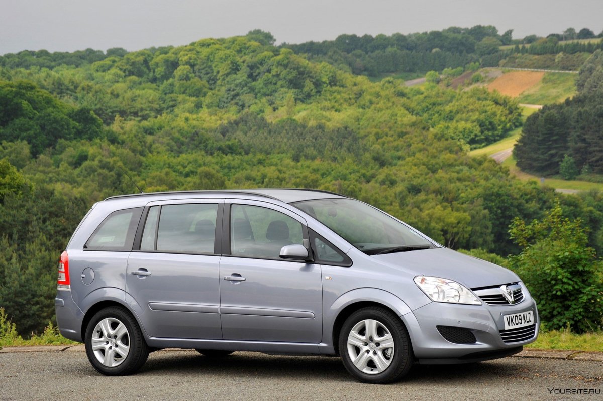 Opel Zafira b (2005–2008)