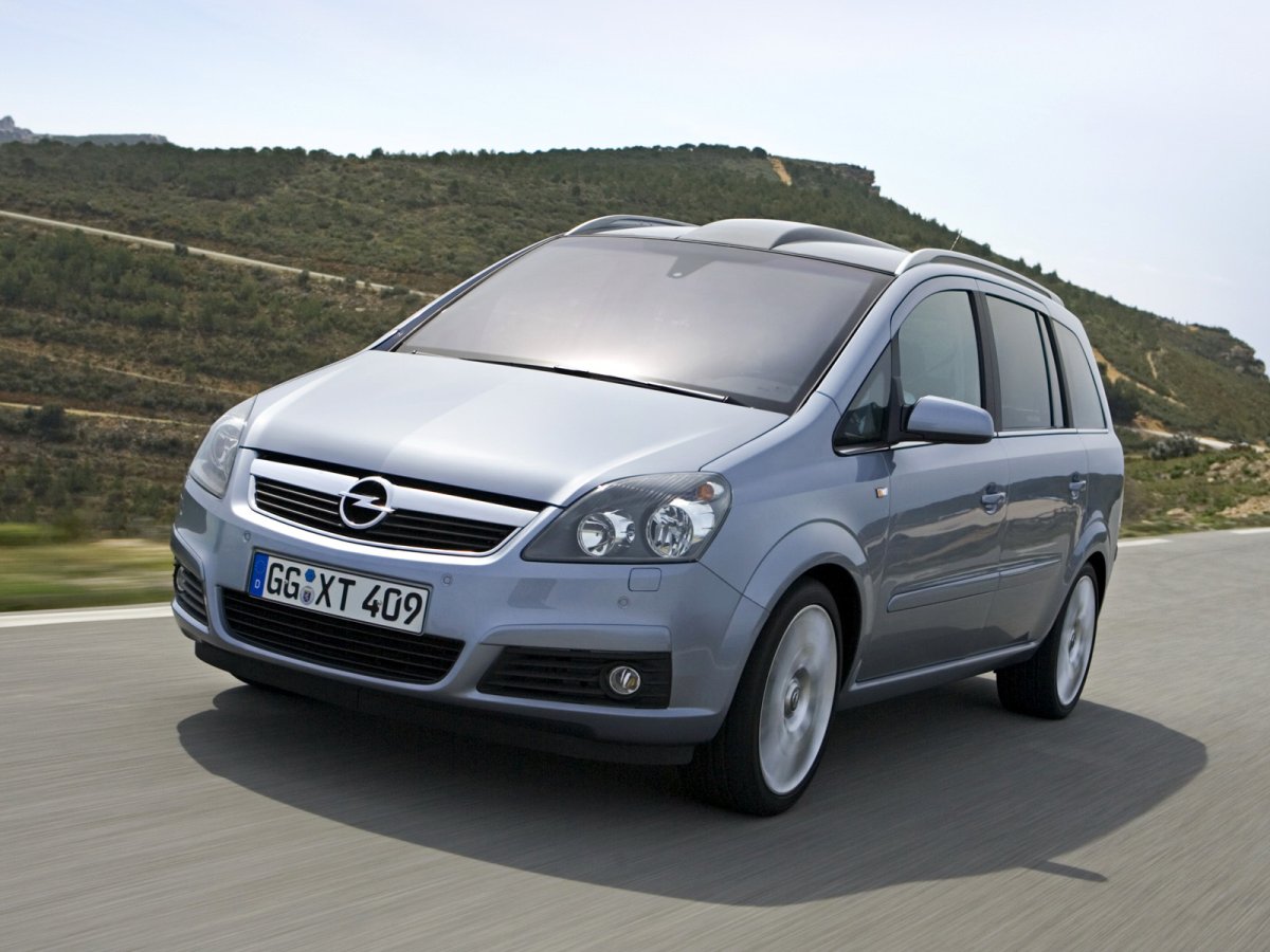 Opel Zafira b 2005