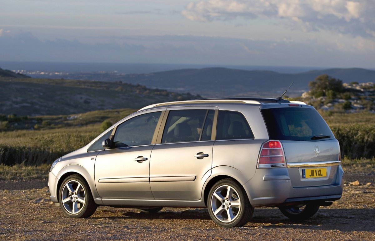 Opel Zafira b2