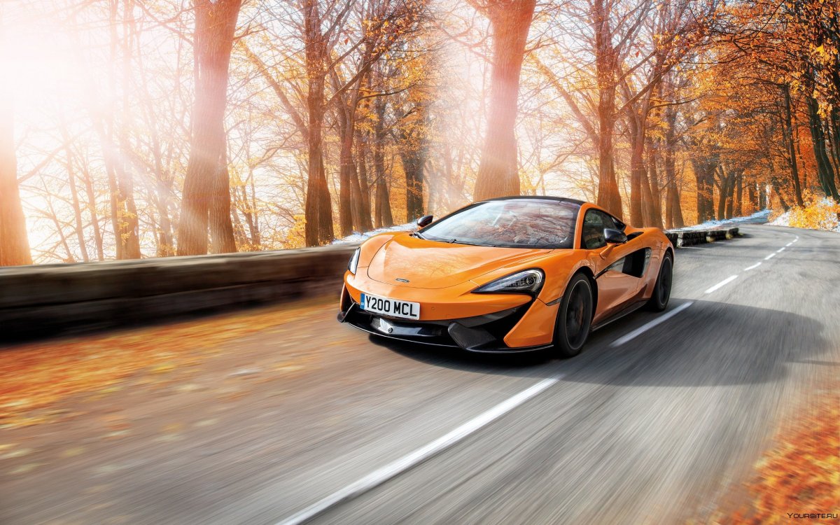 MCLAREN 570s Yellow