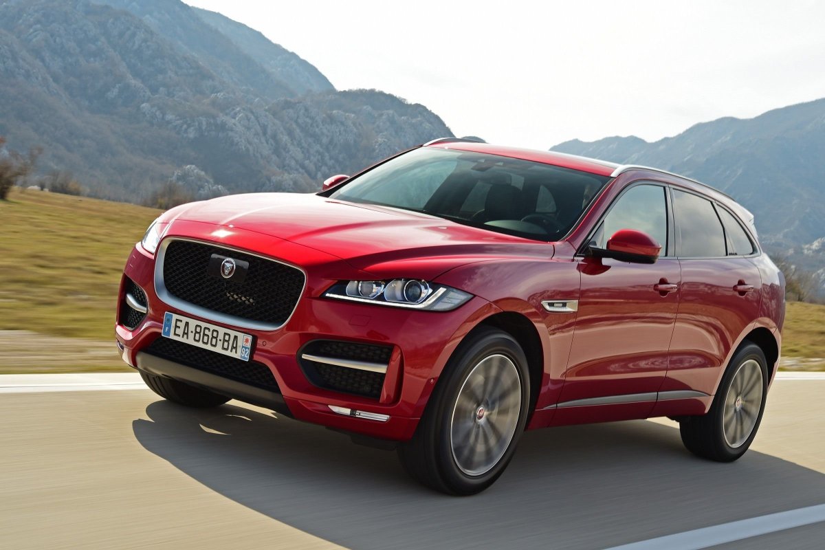 Ягуар f Pace 2010