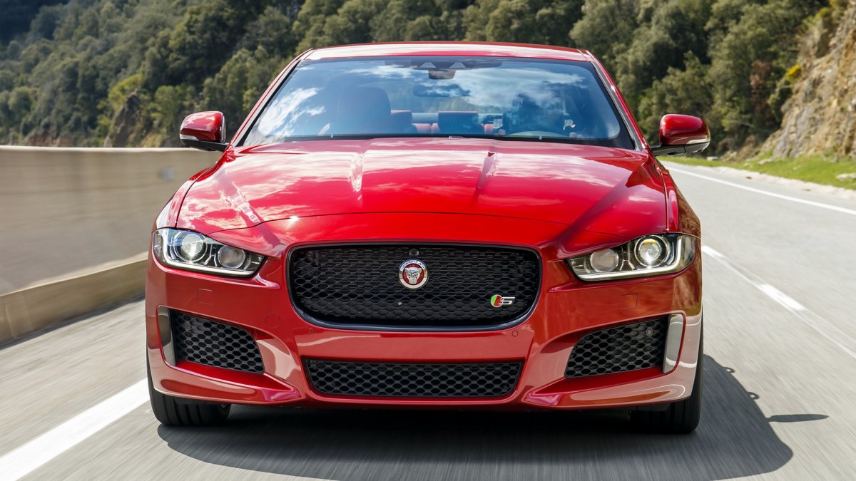 Jaguar xe 2013