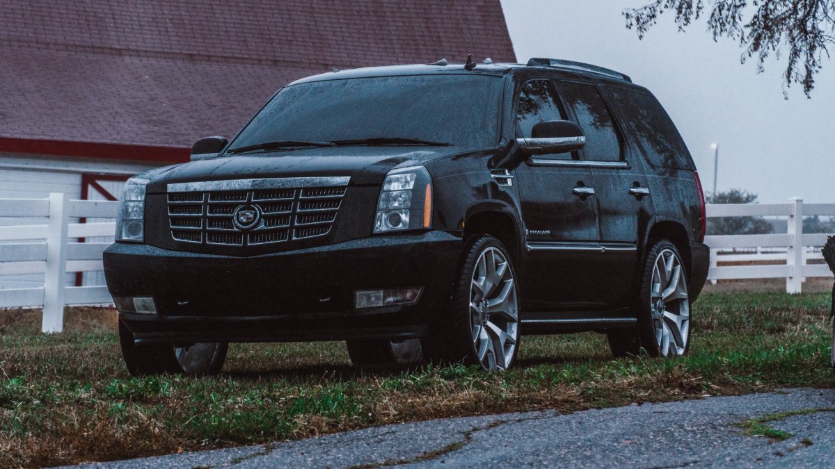 Cadillac Escalade 3 Black