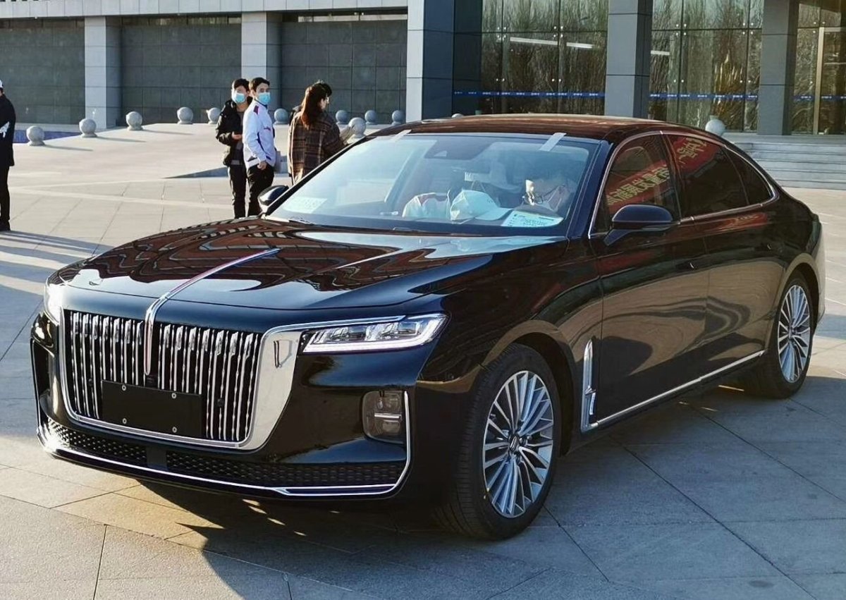 Китайский седан Hongqi h9