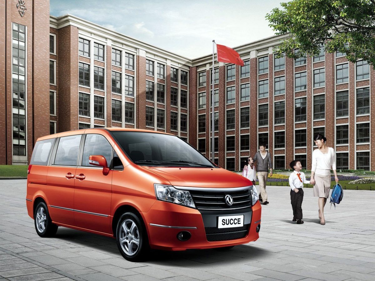 Dongfeng минивэн 2022