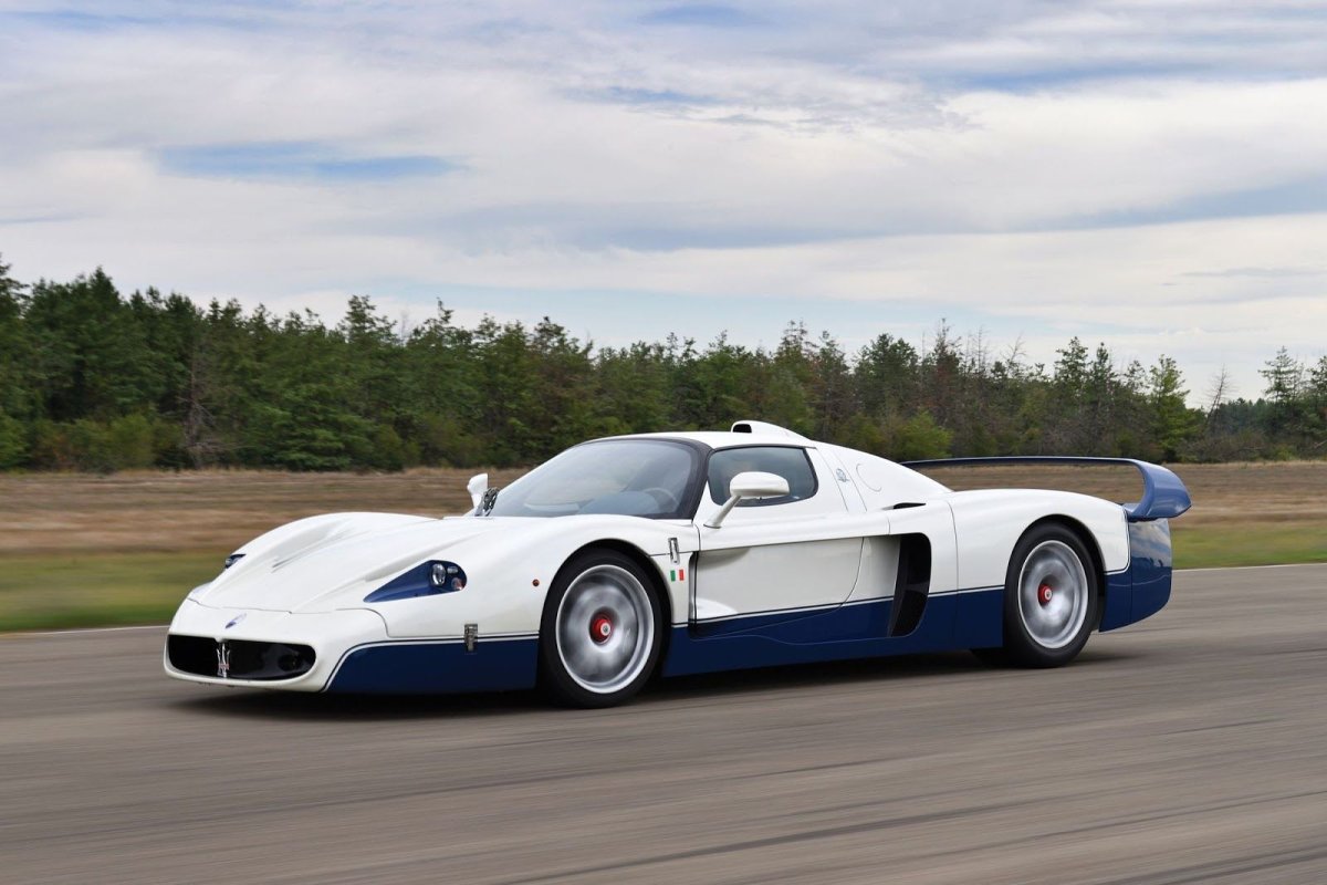 Maserati mc12 spec