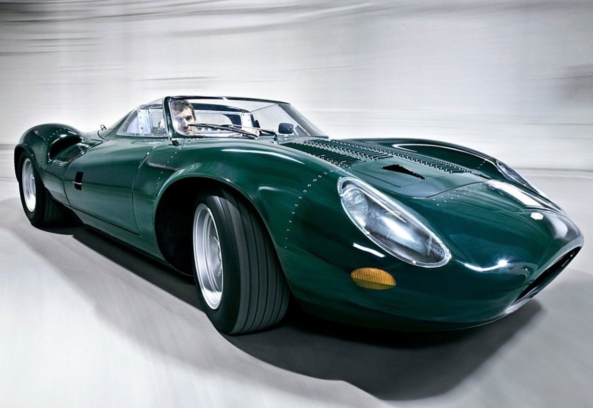 Ягуар xj13