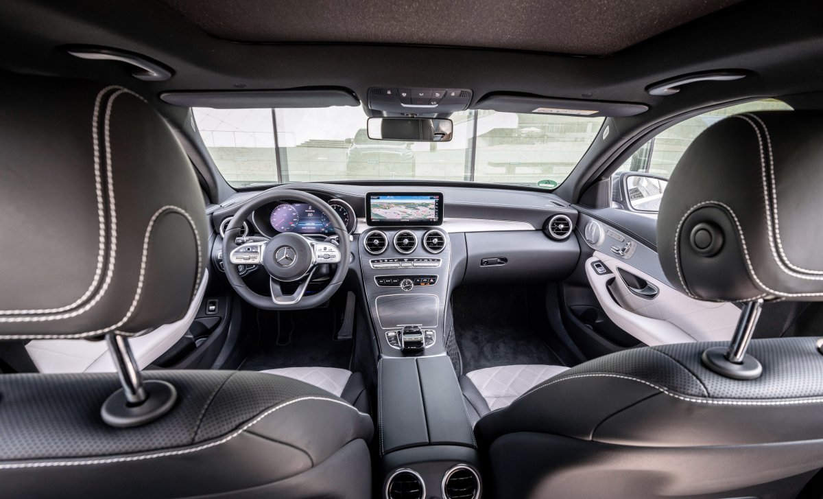 Mercedes Benz c200 салон