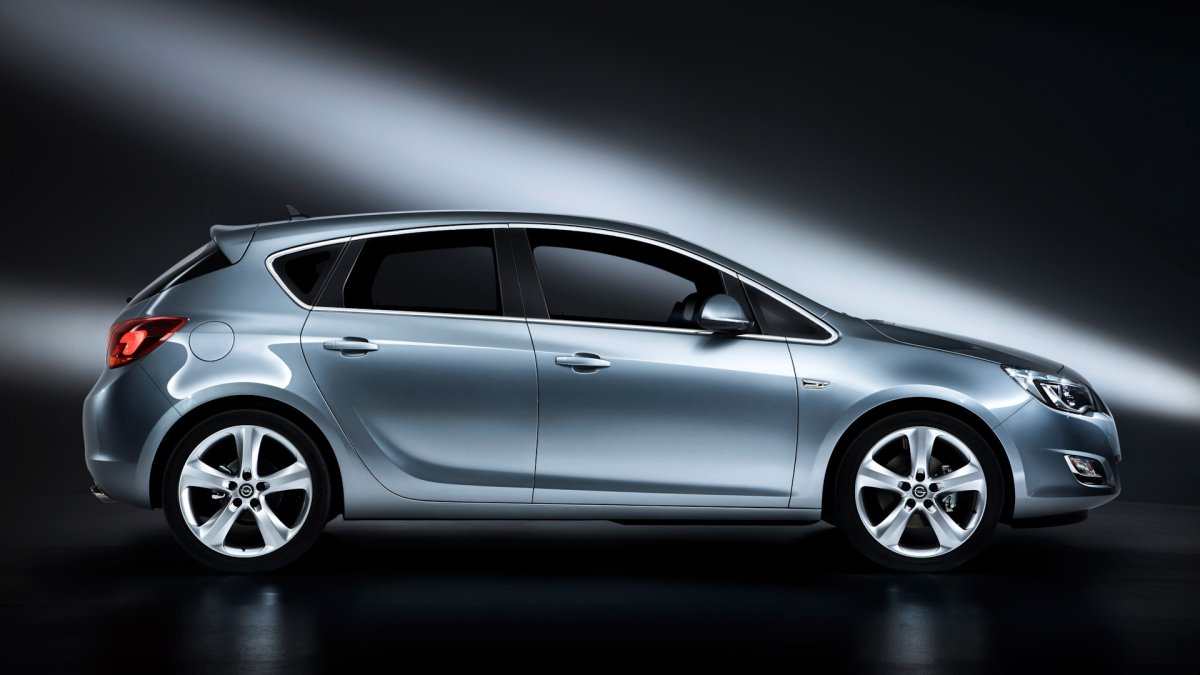 Opel Astra 5d