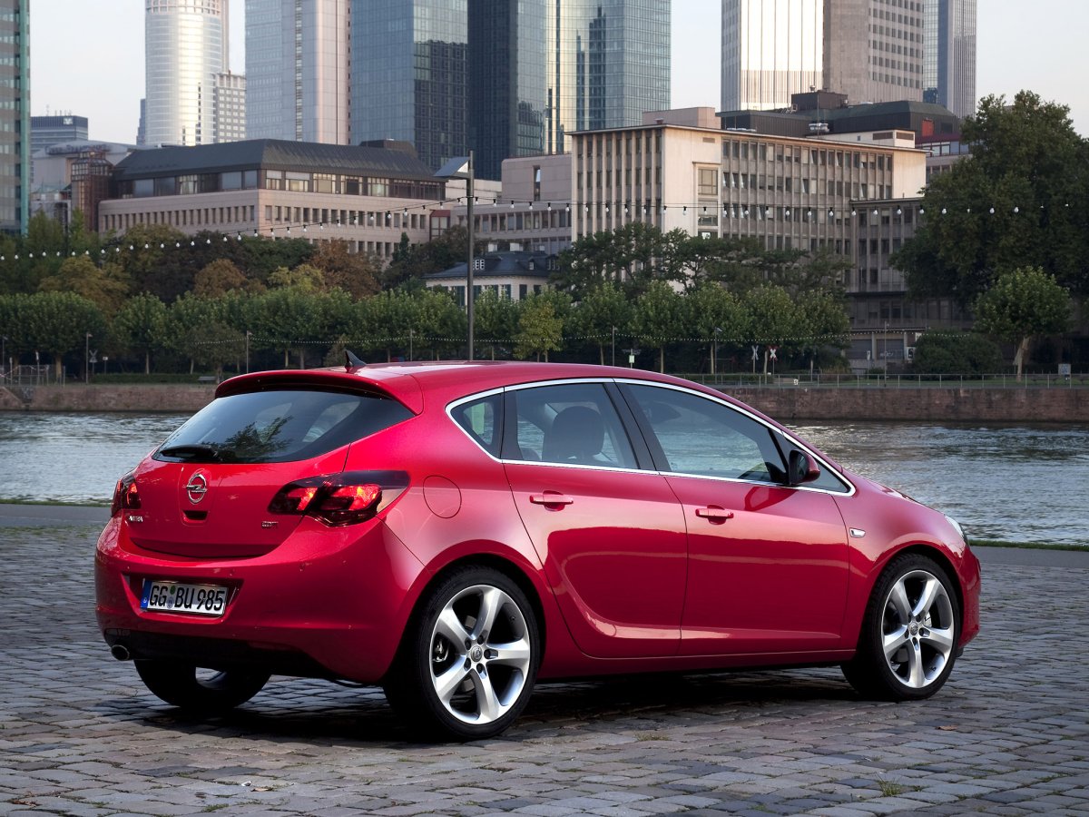 Opel Astra j хэтчбек