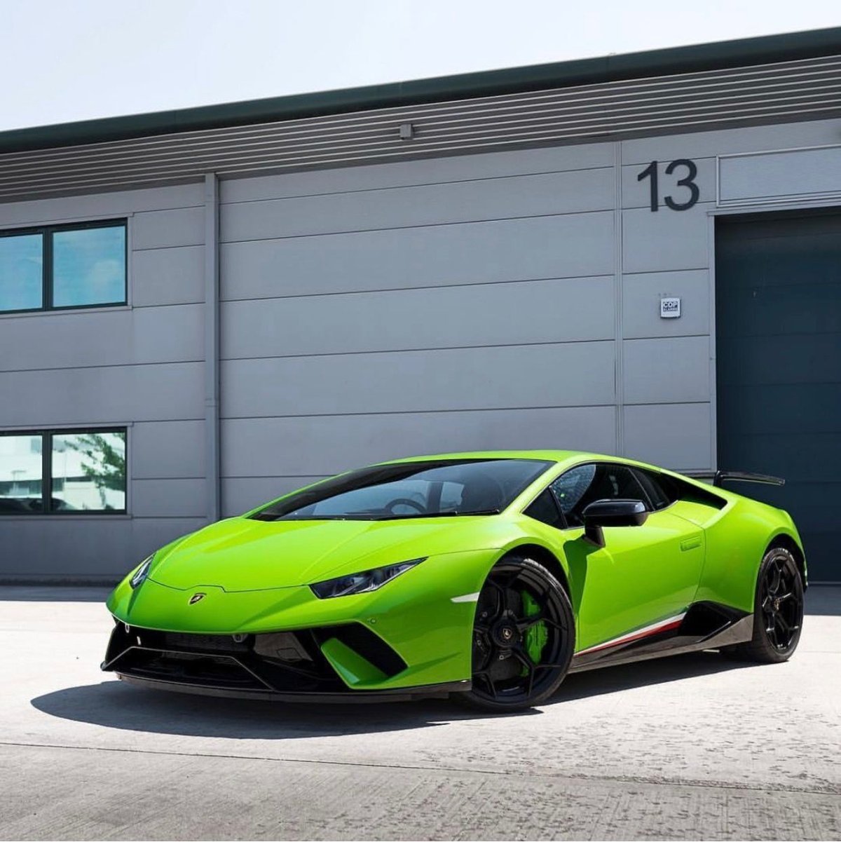 Ламборджини Huracan Performante