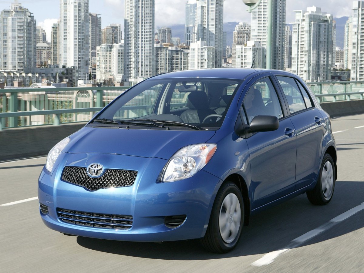 Toyota Yaris Тойота Ярис