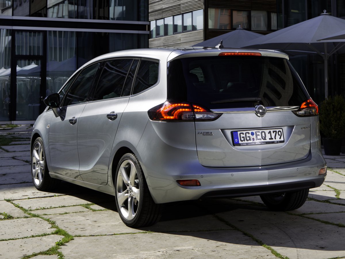 Opel Zafira Tourer 2012