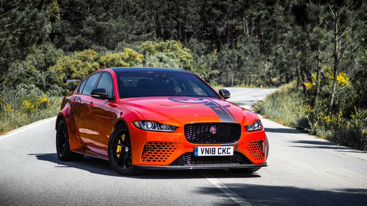 Jaguar xe SV Project 8