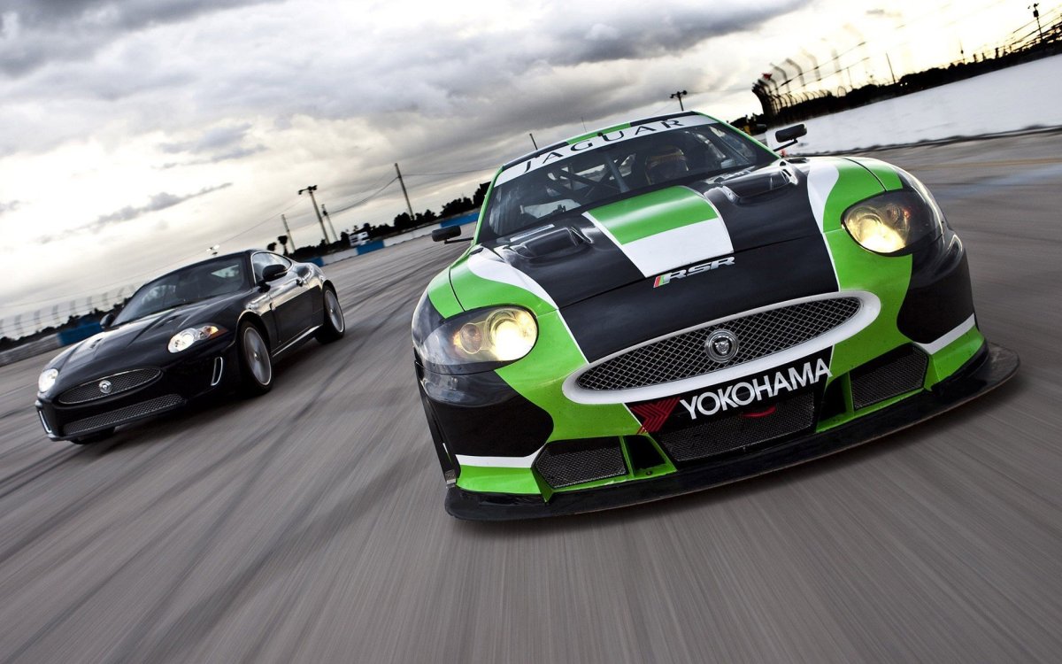Jaguar XKR 2010