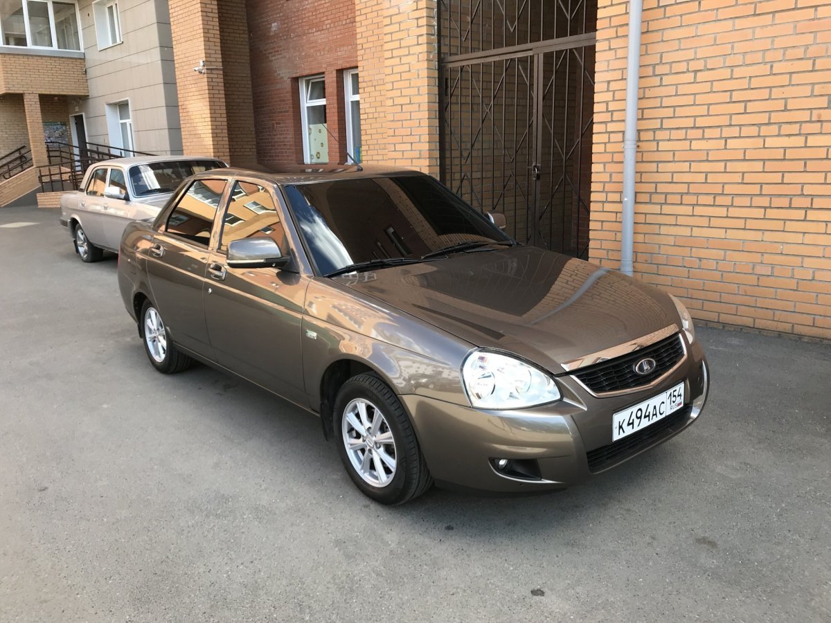 Лада Приора седан кориандр