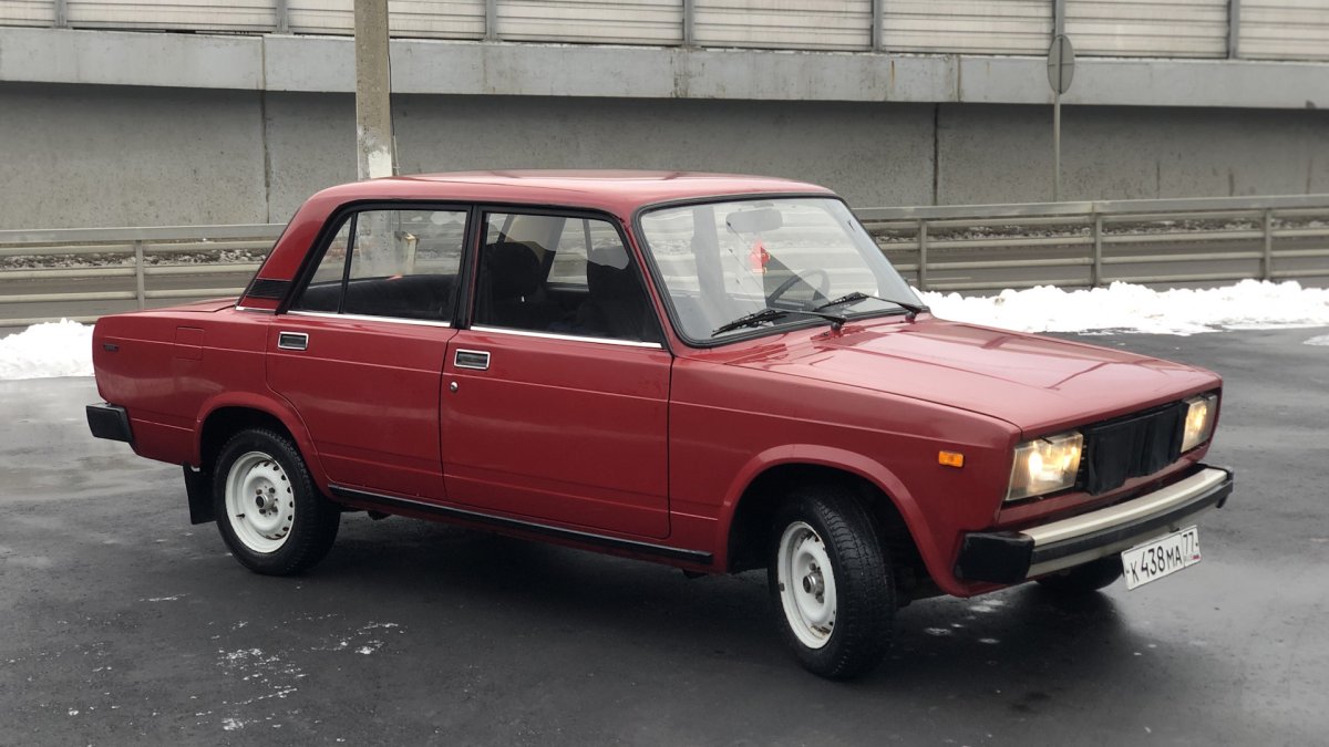 Lada 127 вишня