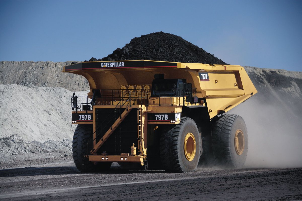 Самосвал Caterpillar 797b