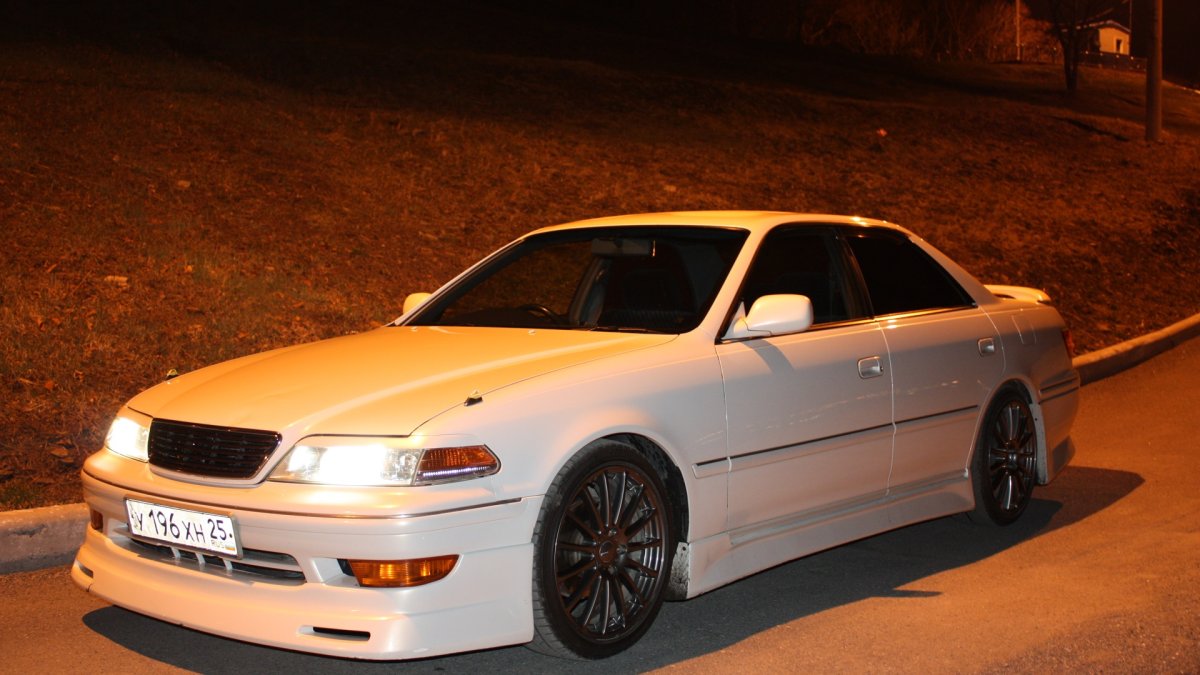 Значки Mark 2 Chaser Cresta