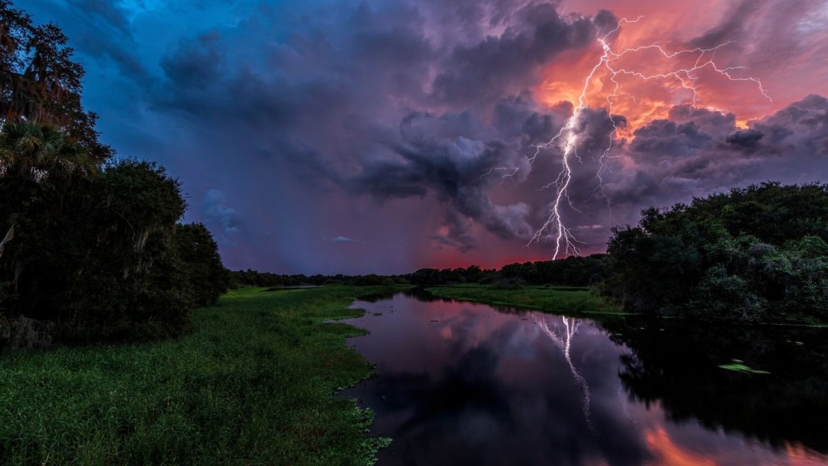 Природа с грозой