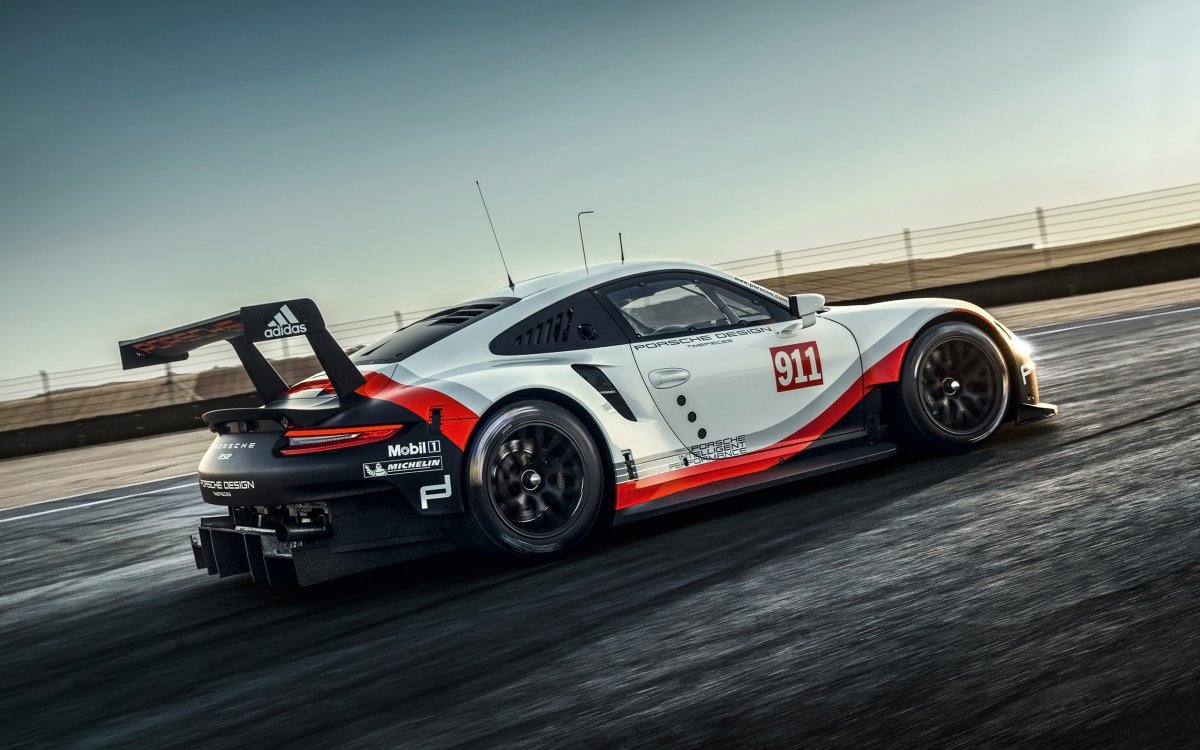 Porsche 911 gt3 RSR 2017