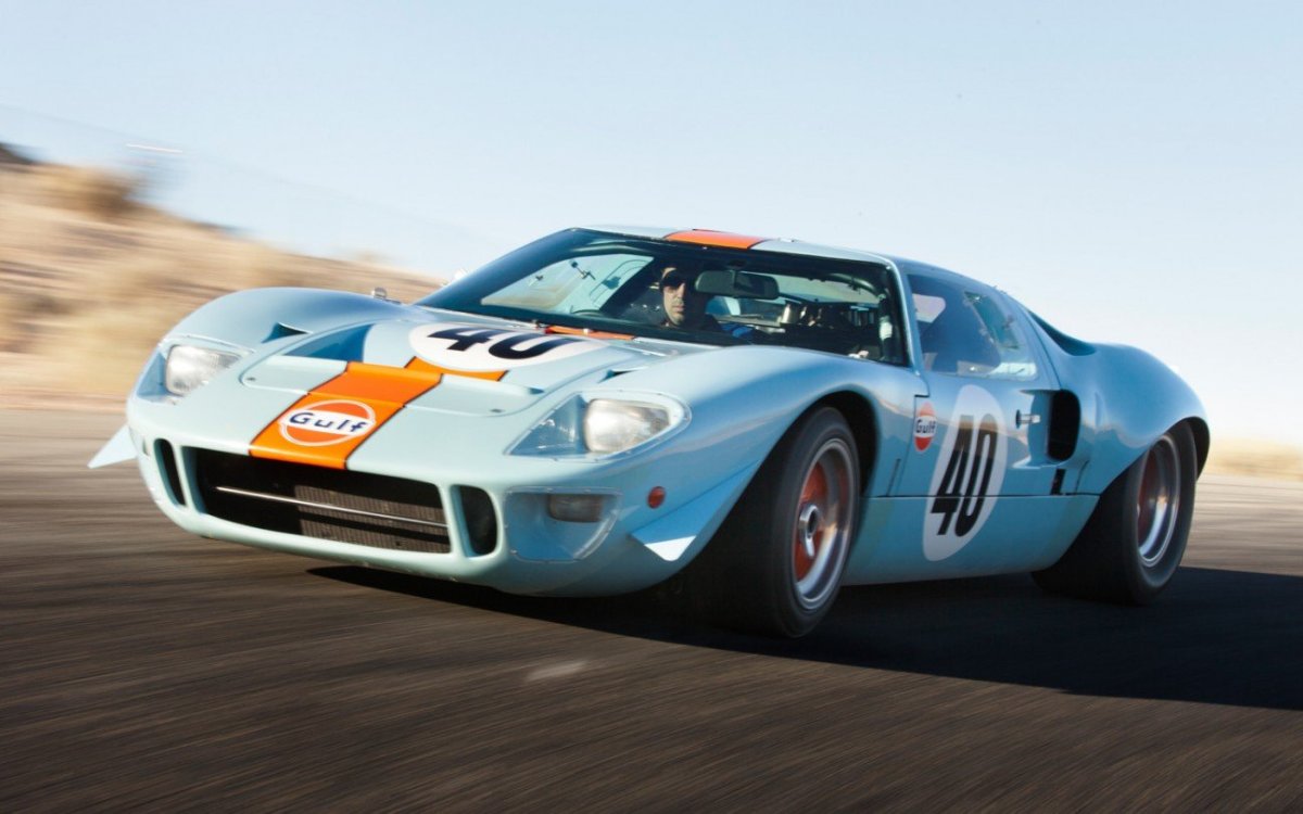 Спорткар Ford gt40