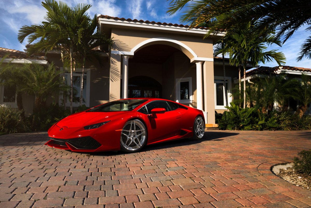 Lamborghini Aventador вилла