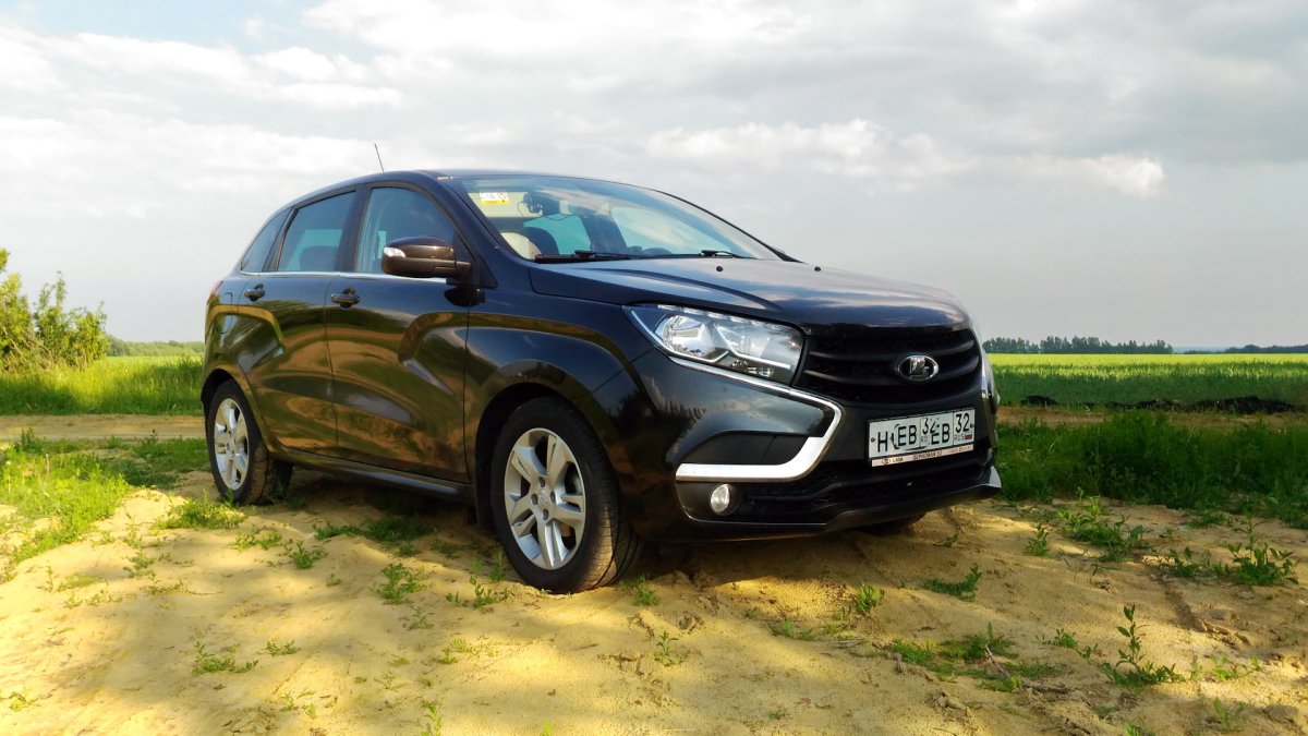 Lada XRAY