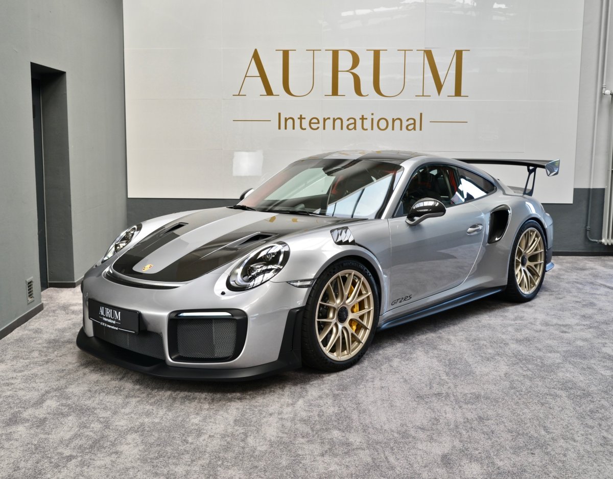 Porsche Satin Aurum