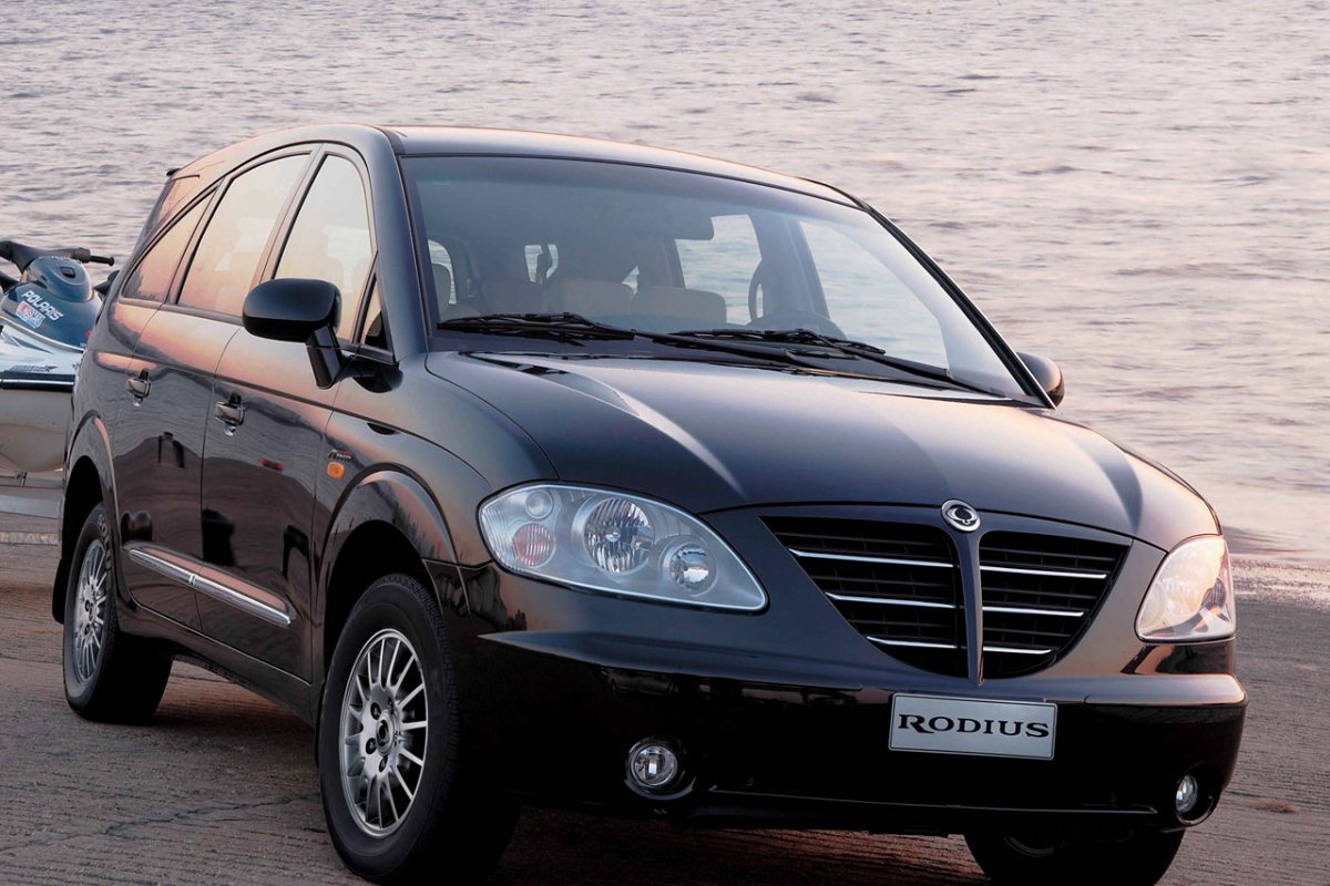 SSANGYONG Rodius 2004